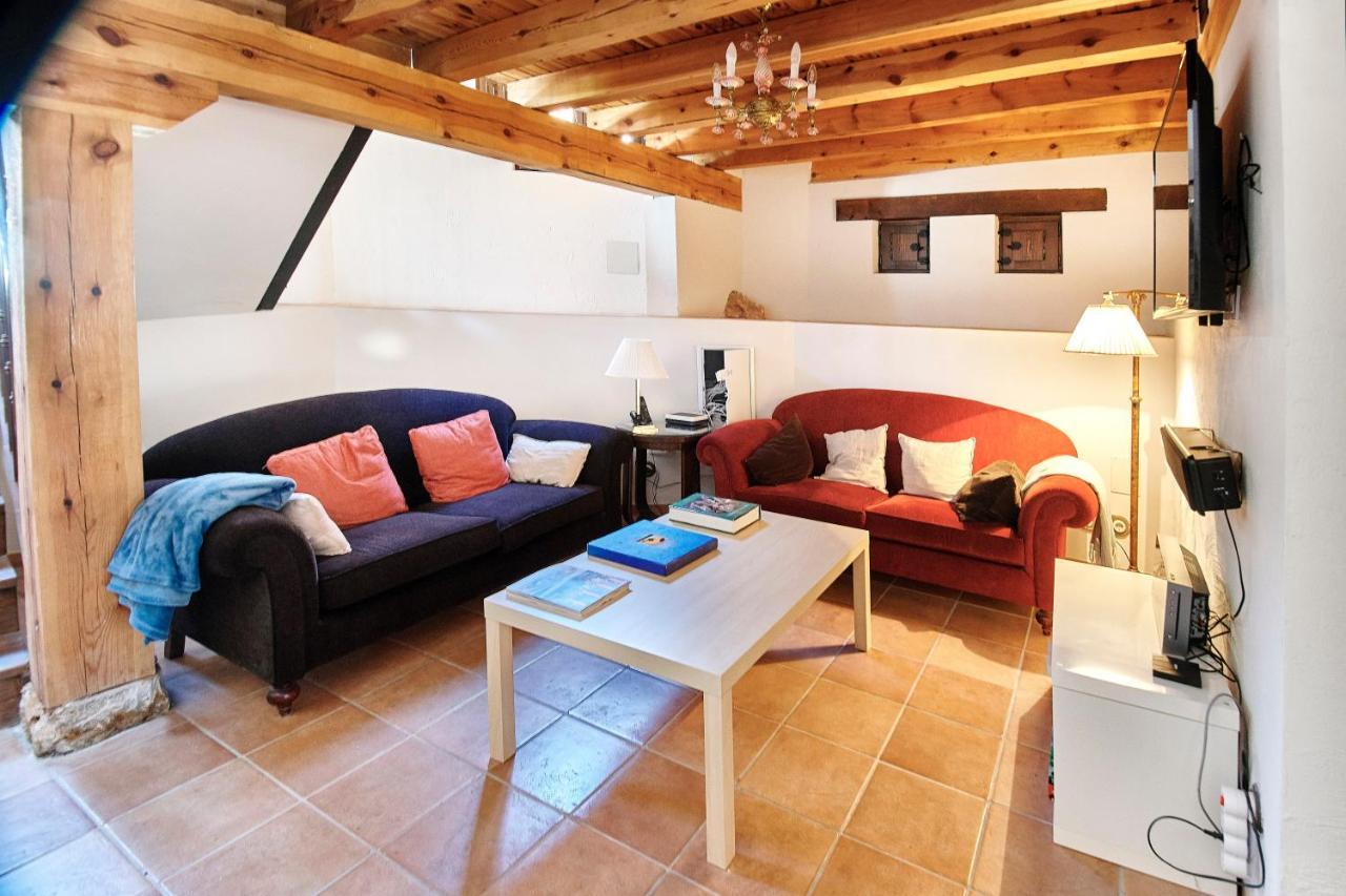 Villa Hestia Vut Ayllón Exterior foto